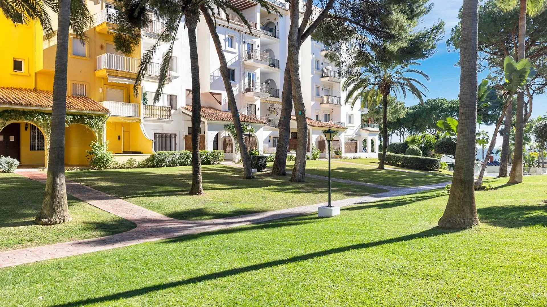 Atico En Puerto Banus Frente Al Mar Apartment Marbella Spain