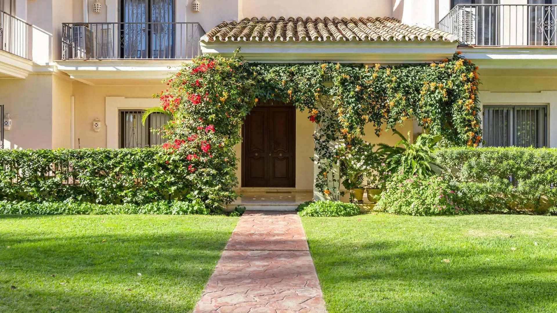 Atico En Puerto Banus Frente Al Mar Apartment Marbella Spain