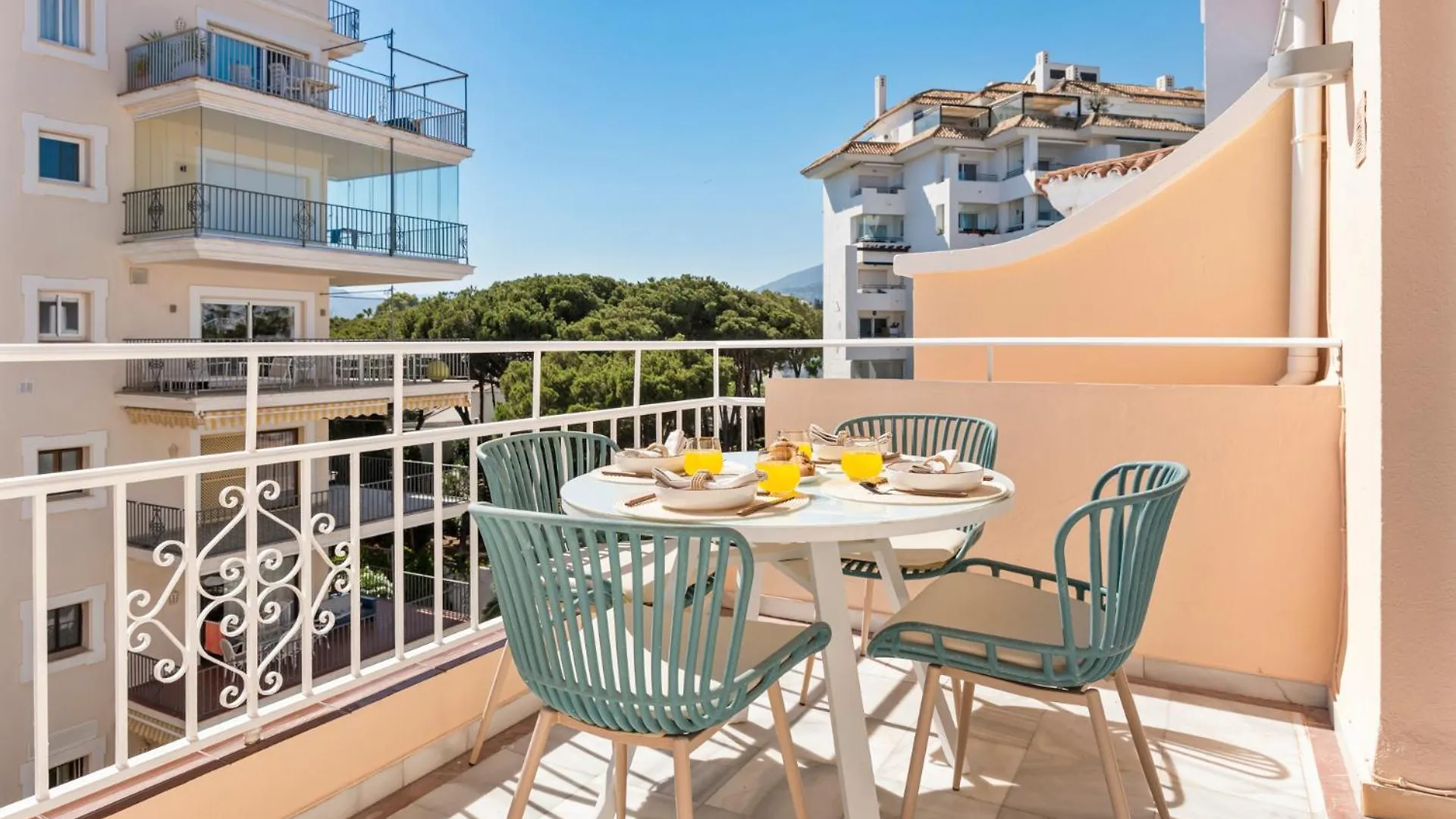 Atico En Puerto Banus Frente Al Mar Apartment Marbella Spain