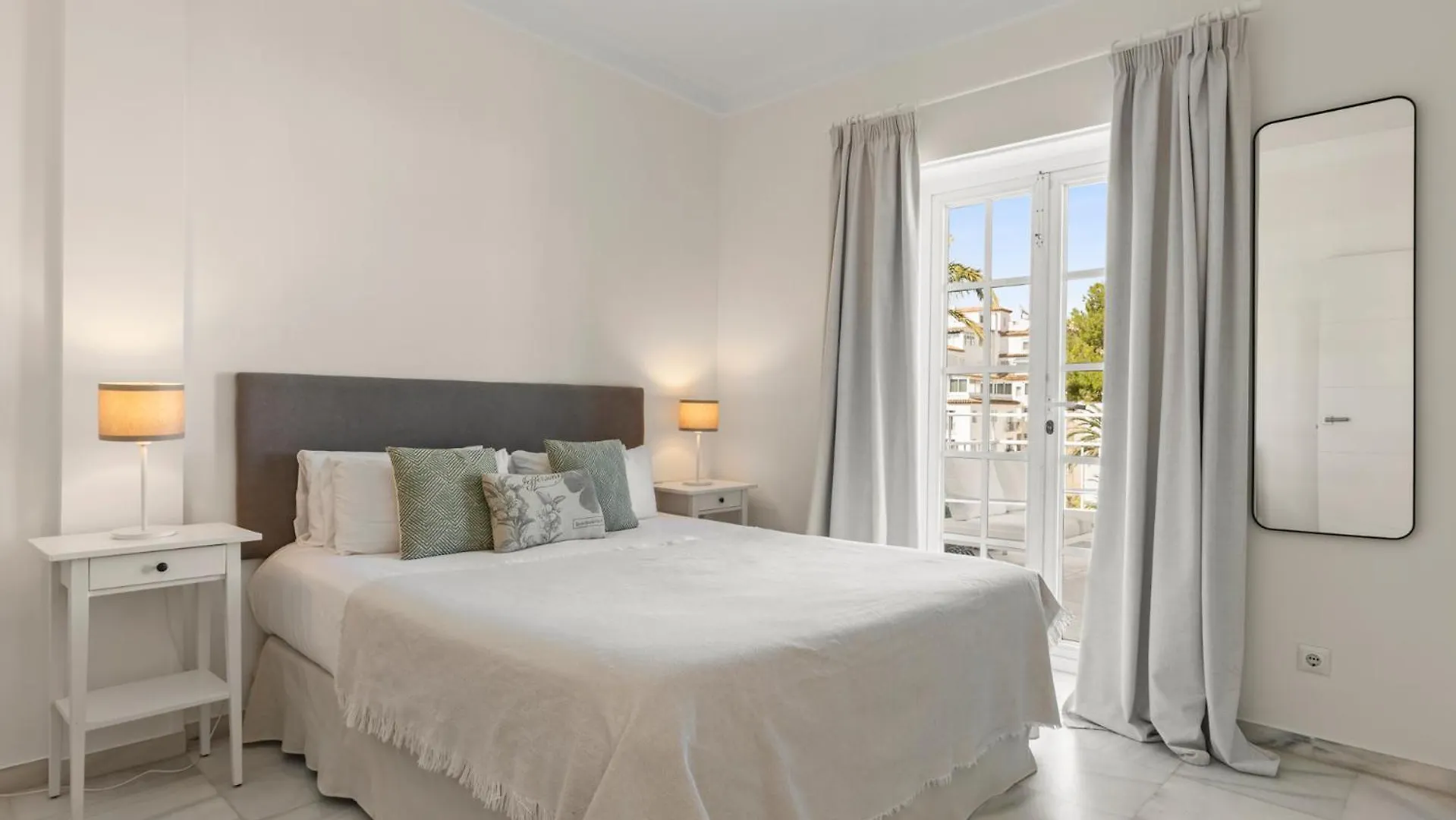 Atico En Puerto Banus Frente Al Mar Apartment Marbella 0*,  Spain