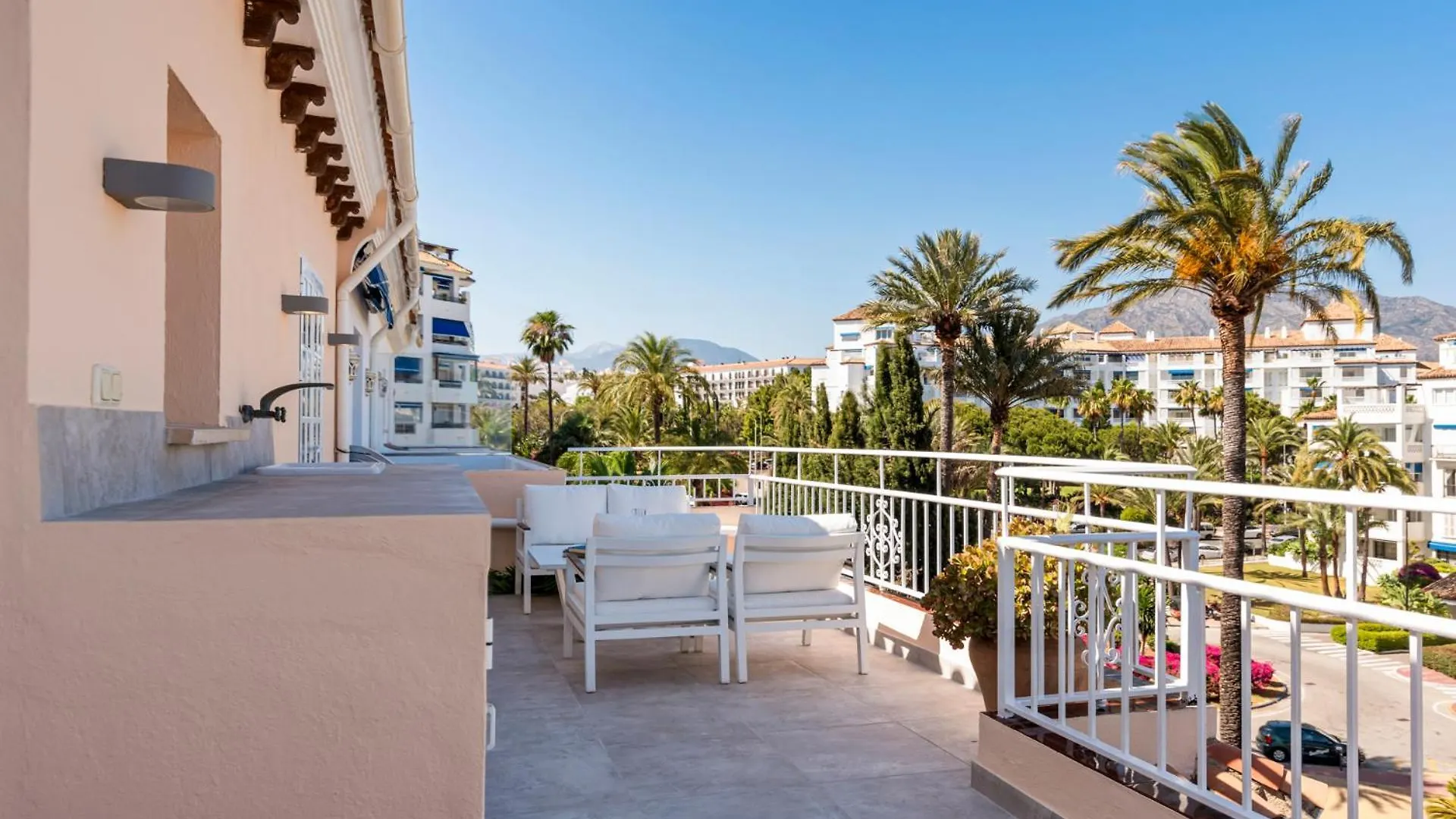 Atico En Puerto Banus Frente Al Mar Apartment Marbella