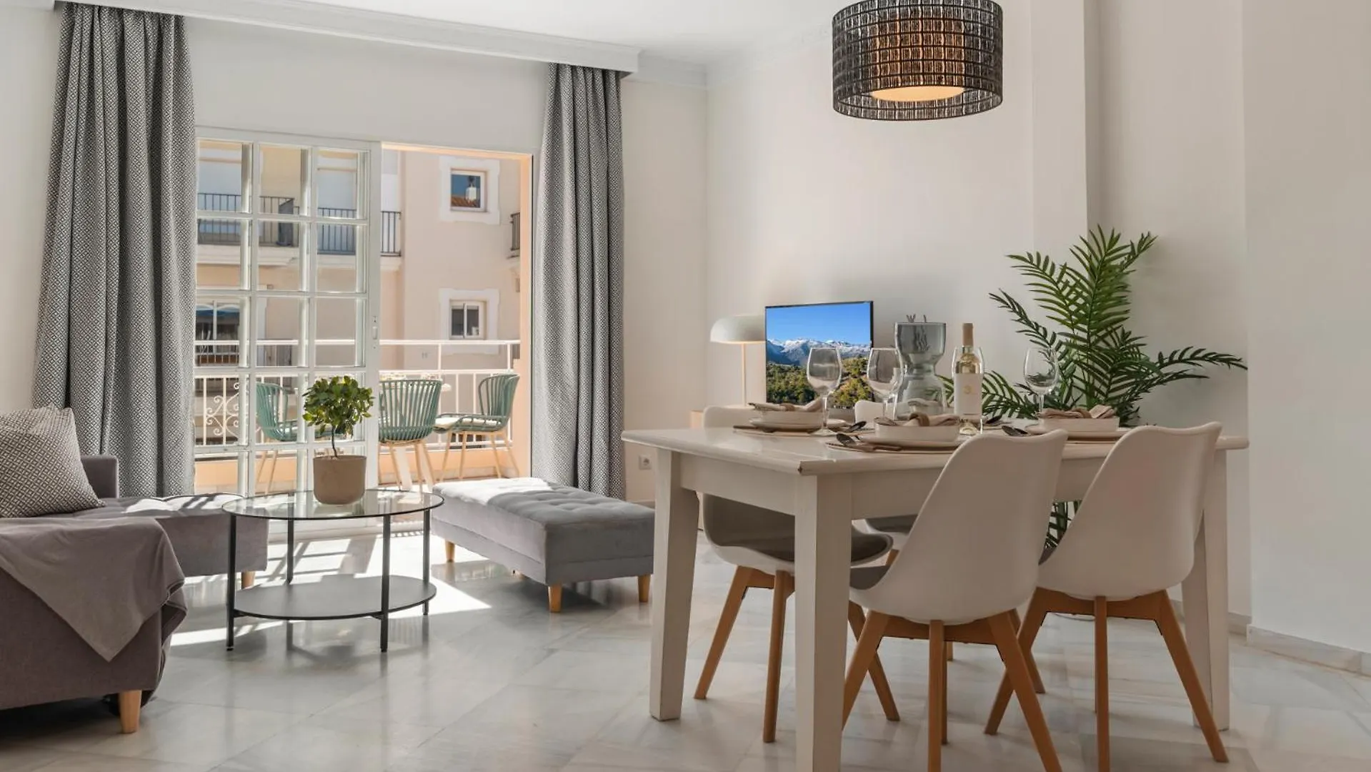 Appartamento Atico En Puerto Banus Frente Al Mar Marbella Spagna